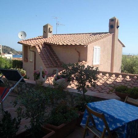 Bed and Breakfast La Rosada Giglio Porto Exterior foto