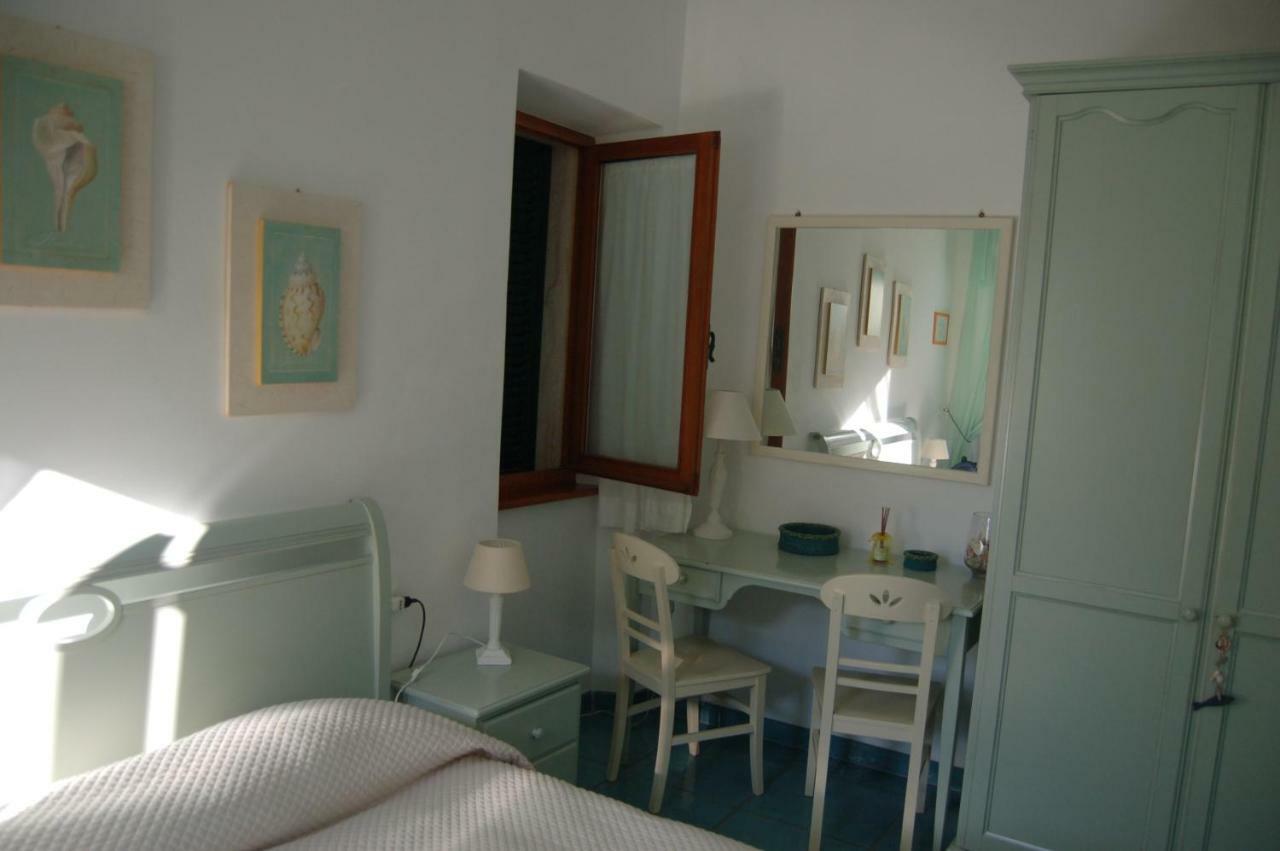 Bed and Breakfast La Rosada Giglio Porto Exterior foto