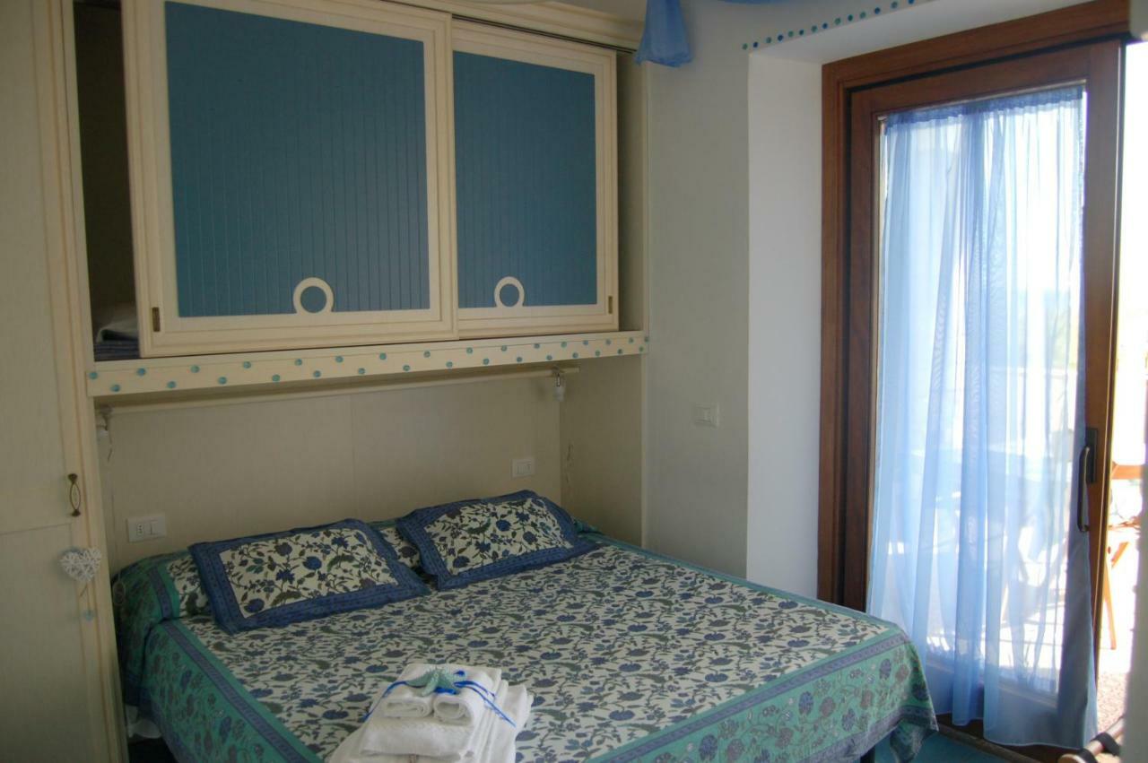 Bed and Breakfast La Rosada Giglio Porto Exterior foto